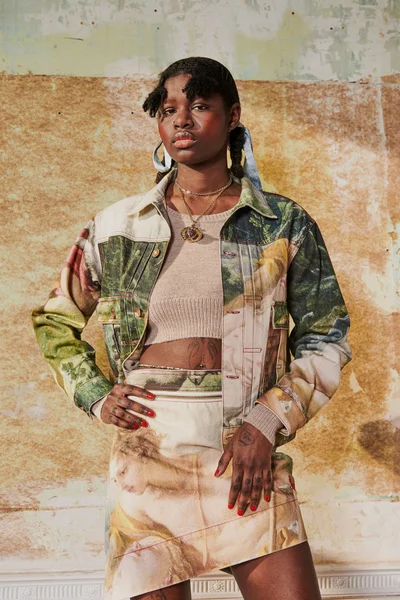 Look 16